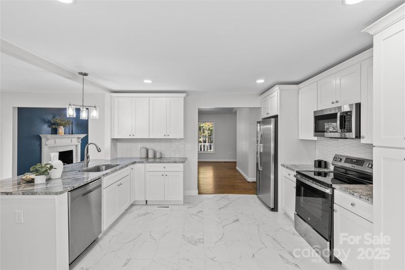 7610 Surry Ln, Indian Trail, NC 28079