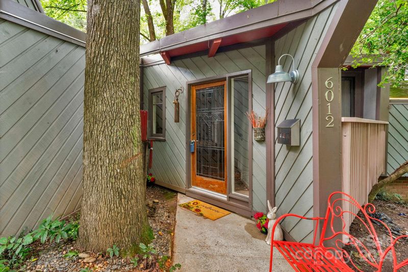 6012 Colchester Pl, Charlotte, NC 28210