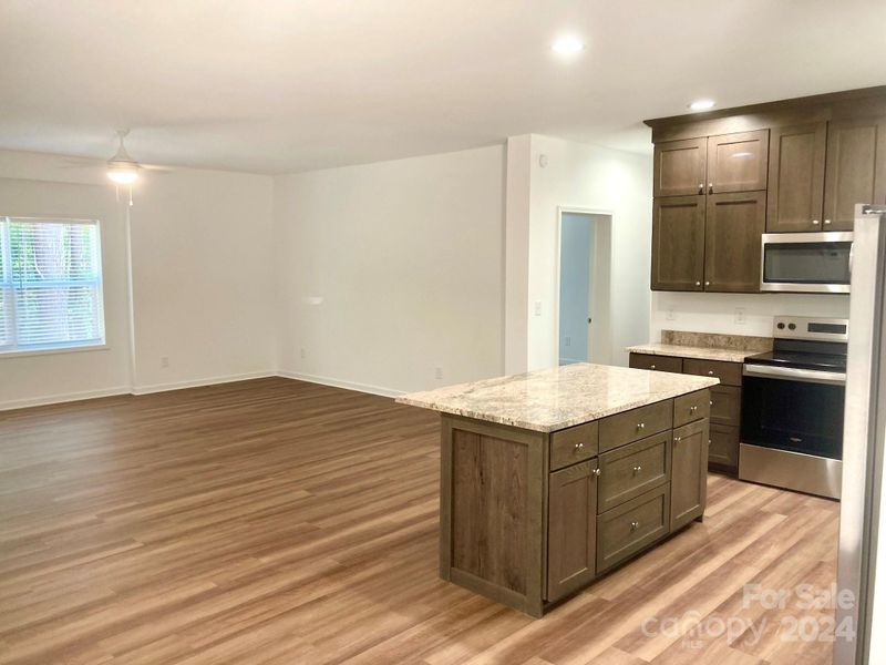 1192 Great Falls Hw, Chester, SC 29706