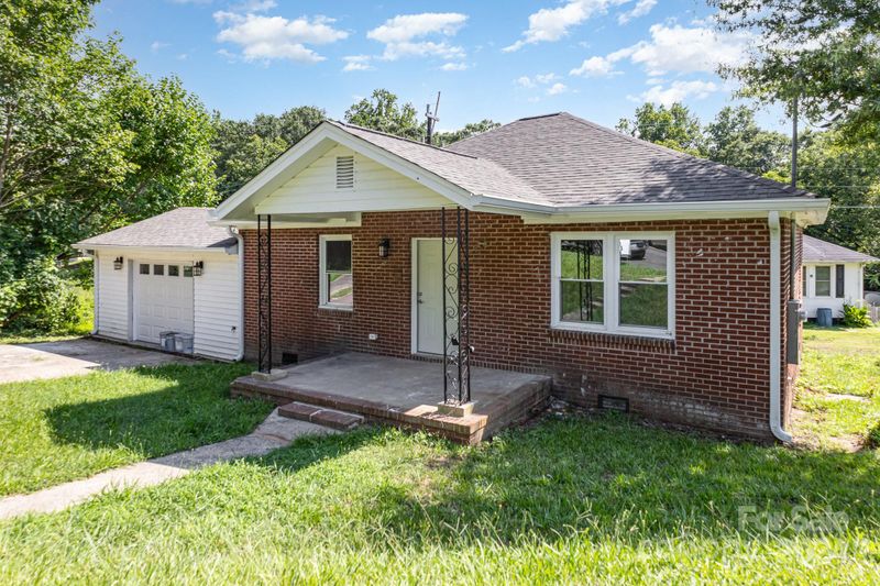899 Sixth Ave #B, Gastonia, NC 28052