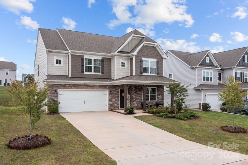166 Rooster Tail Ln, Troutman, NC 28166