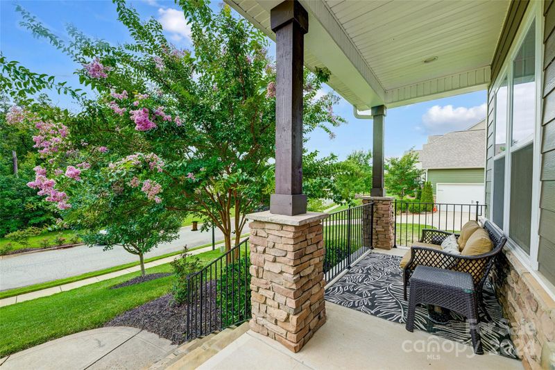217 N Centurion Ln, Mount Holly, NC 28120