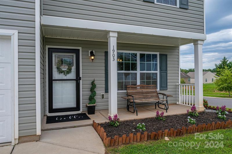 1903 Eastway Dr, Dallas, NC 28034