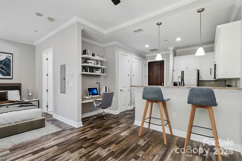 230 S Tryon St #704, Charlotte, NC 28202