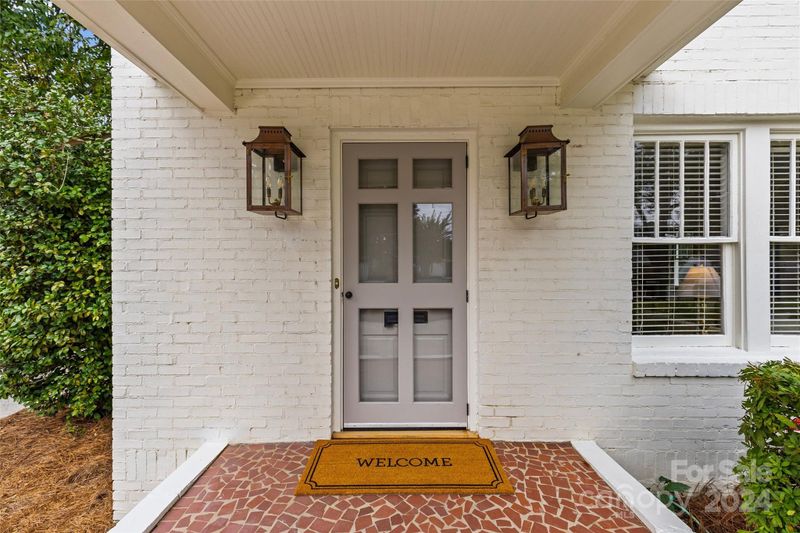 3242 Selwyn Ave, Charlotte, NC 28209