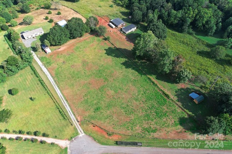 1360 John Cline Ct, Lincolnton, NC 28092