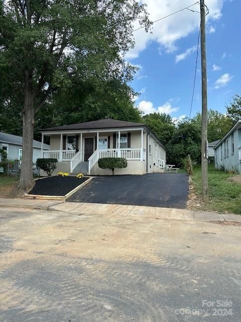 1812 Genesis Park Pl, Charlotte, NC 28206
