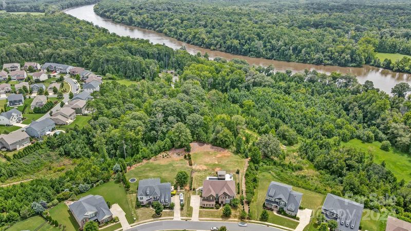 4202 Thames Cir, Fort Mill, SC 29715
