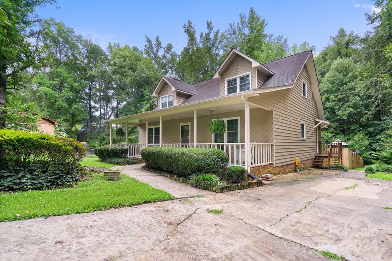 2641 Birchwood Dr, Gastonia, NC 28052