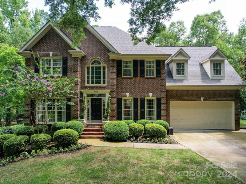 2505 Robin Hill Dr, Charlotte, NC 28210