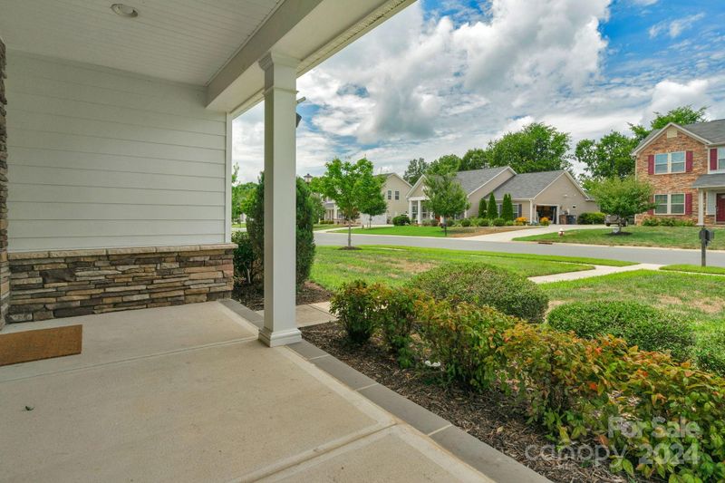 1009 Nutgrove Ln, Indian Trail, NC 28079