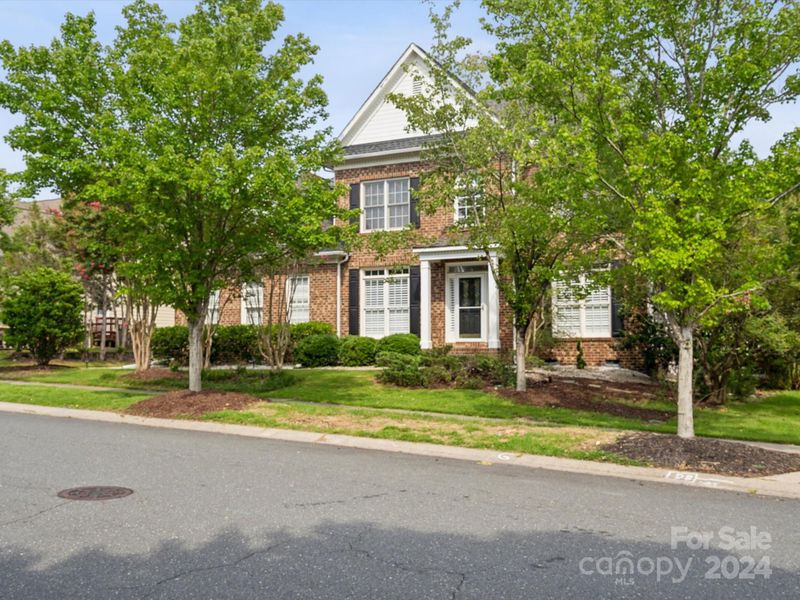 191 Shoreline Pw, Tega Cay, SC 29708