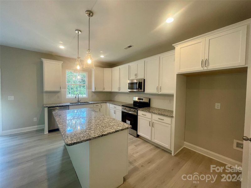 3917 Vann Sneed Rd, Marshville, NC 28103