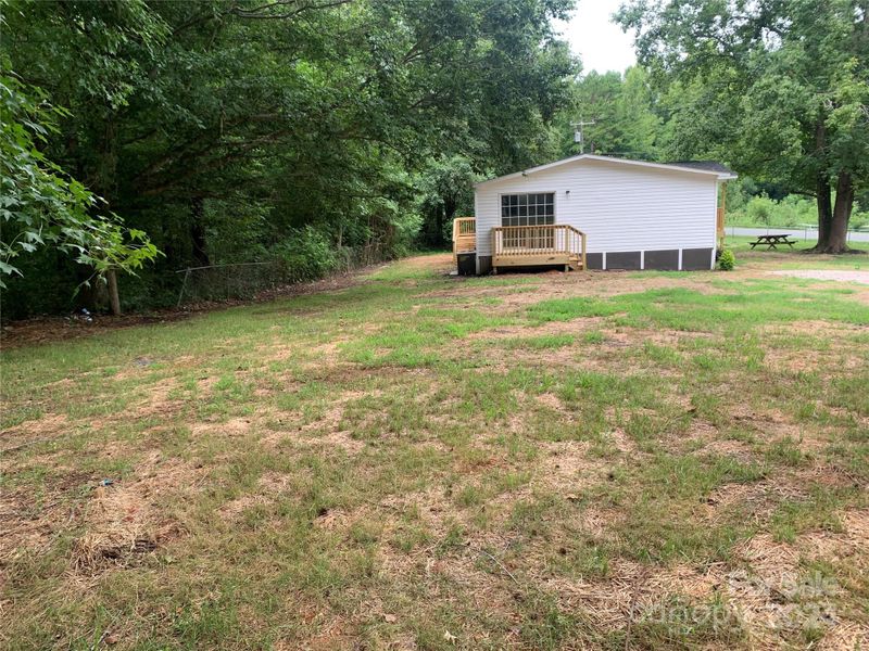 1124 Colonial Rd, Clover, SC 29710