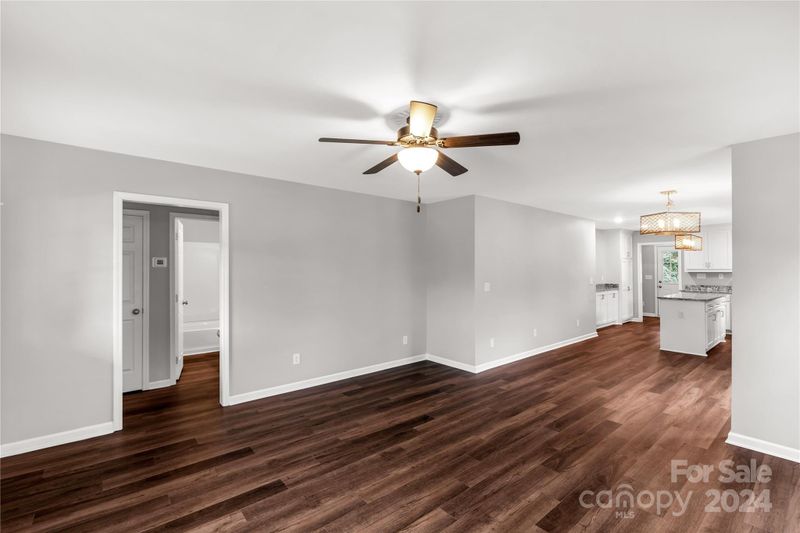 16 Maiden Ln, York, SC 29745