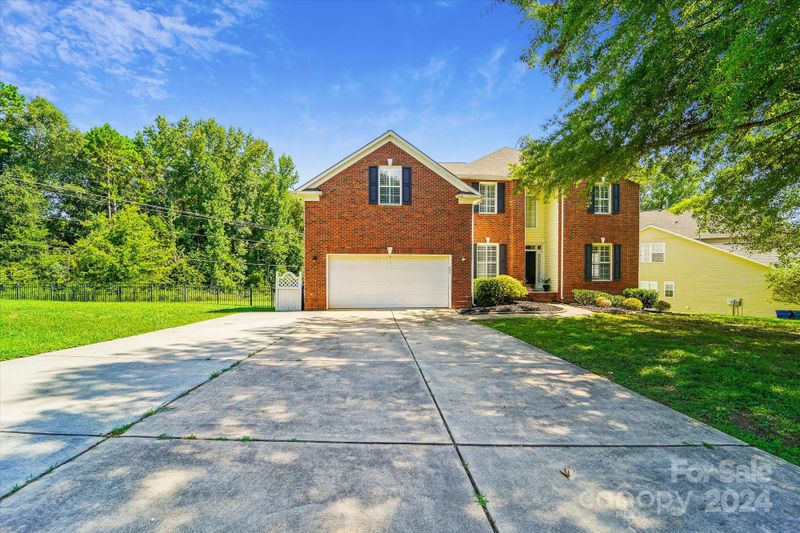 11940 Southcrest Ln, Pineville, NC 28134