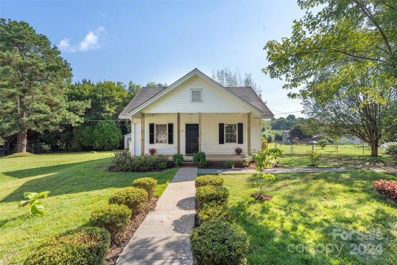517 Cedar St, Troutman, NC 28166