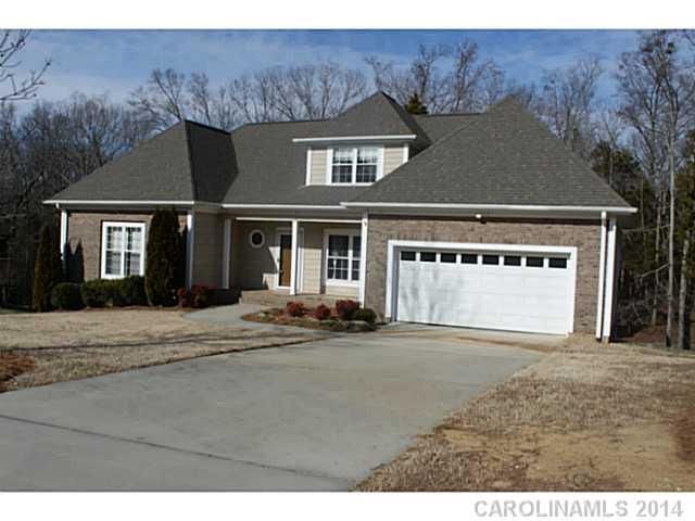 1200 N Windsor Dr, Kannapolis, NC 28081