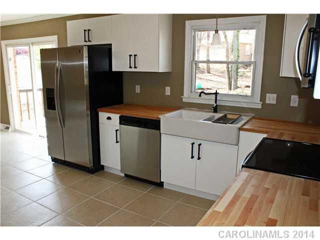 6711 Nutcracker Pl, Charlotte, NC 28212