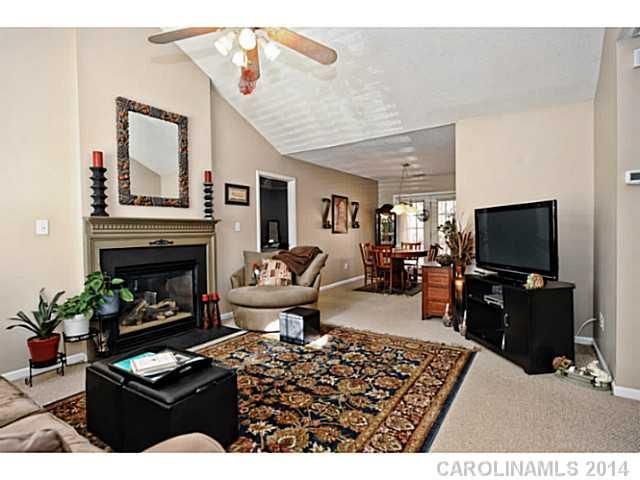 7540 Starvalley Dr, Charlotte, NC 28210