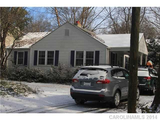 2925 Manor Rd, Charlotte, NC 28209