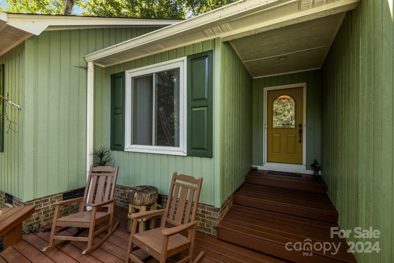 10 Tanglewood Rd, Clover, SC 29710