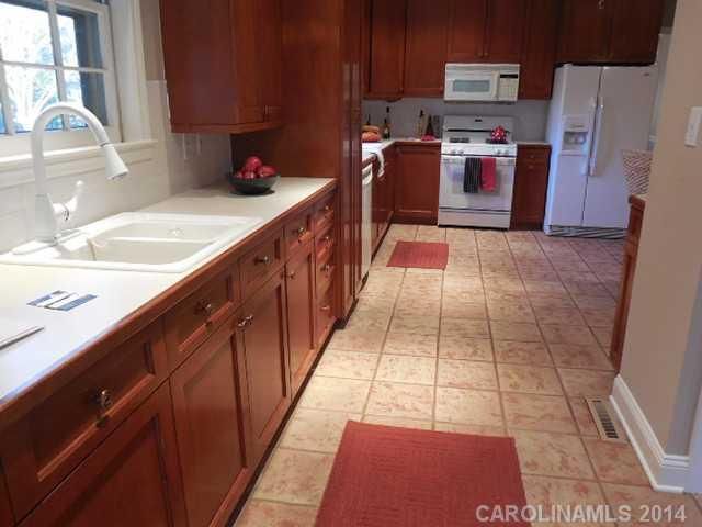 1234 Cedar Ln, Charlotte, NC 28226