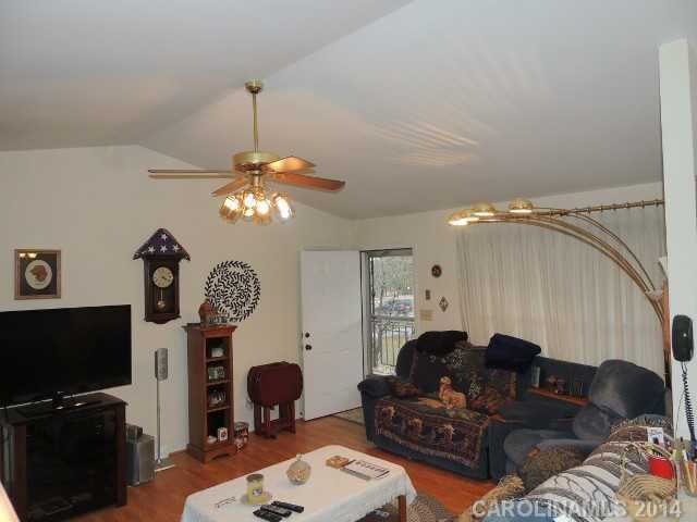 2640 Sam Newell Rd, Matthews, NC 28105