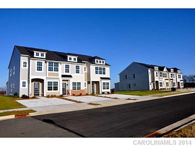 193 Halton Crossing Dr #193, Concord, NC 28027