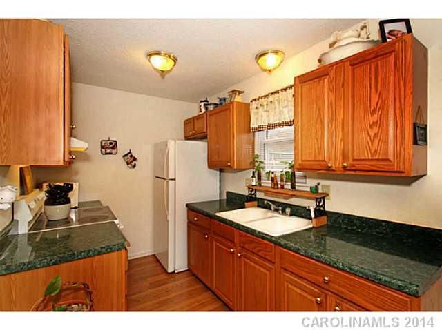 204 Sikeston Ct, Troutman, NC 28166