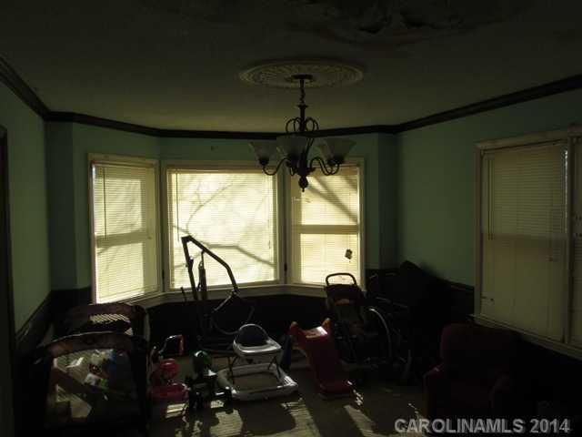 3755 NE 11th St #65, Hickory, NC 28601