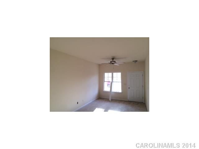 3944 Queensbridge Rd #1302, Charlotte, NC 28213
