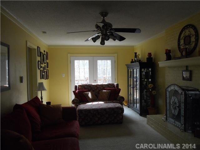 4835 Country Meadows Dr, Gastonia, NC 28056
