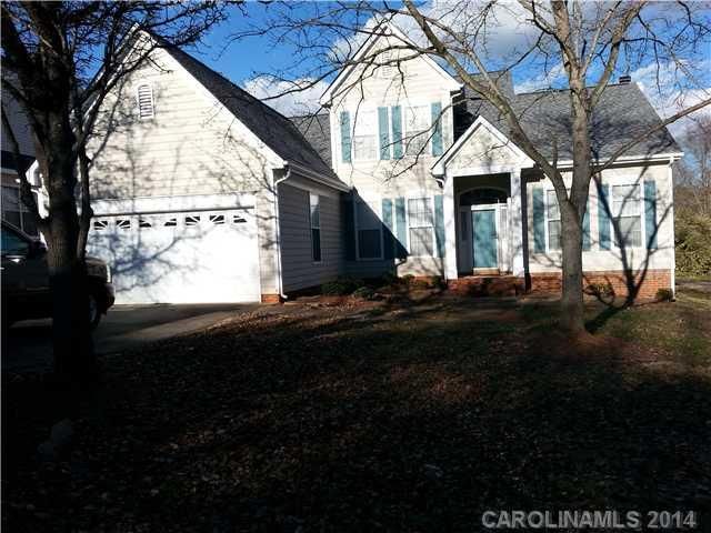 5227 Cressingham Ct, Charlotte, NC 28227