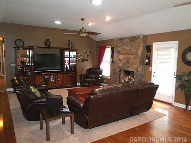 4107 SW Amarillo Dr, Concord, NC 28027