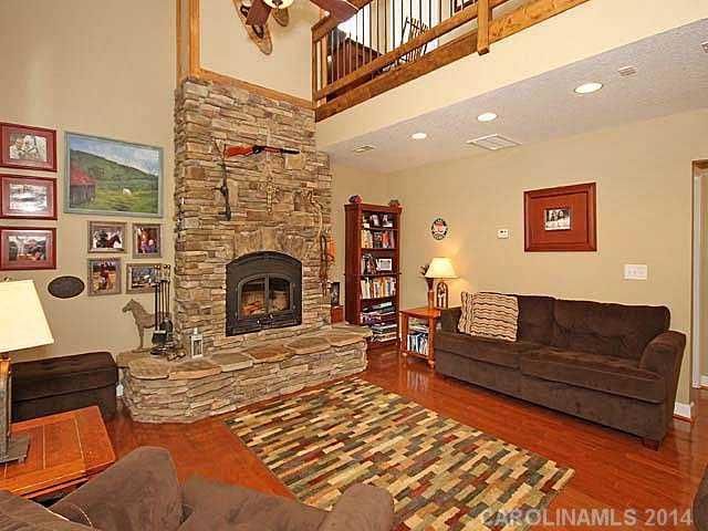 429 Roy Eaker Rd, Cherryville, NC 28021