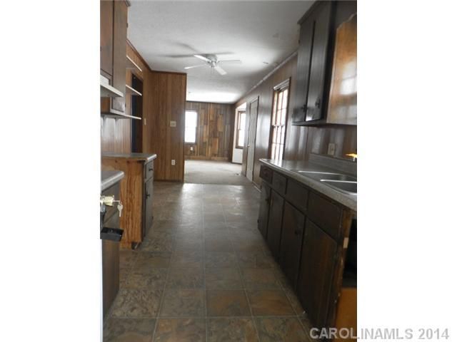524 Gardendale Cir, Chester, SC 29706