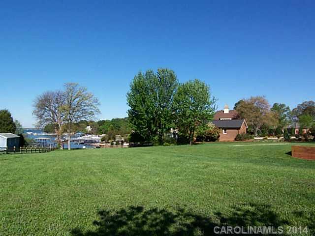 22511 Torrence Chapel Rd, Cornelius, NC 28031