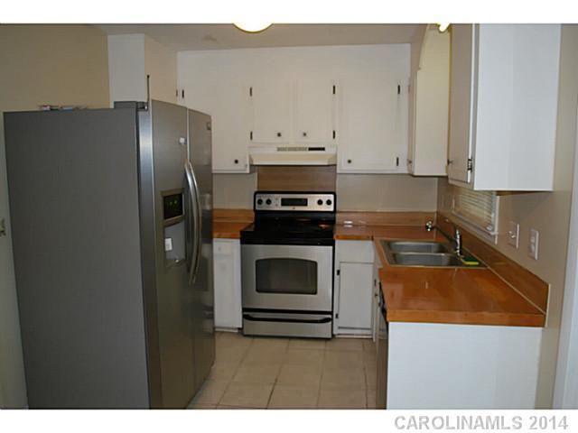 6137 Trotters Ridge Rd, Charlotte, NC 28227