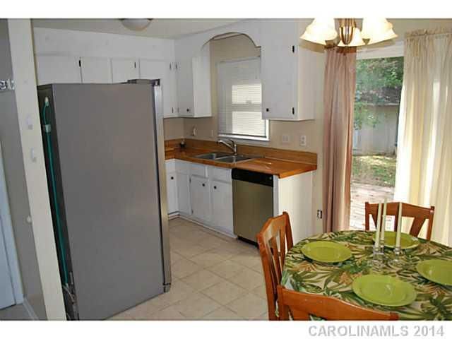 6137 Trotters Ridge Rd, Charlotte, NC 28227