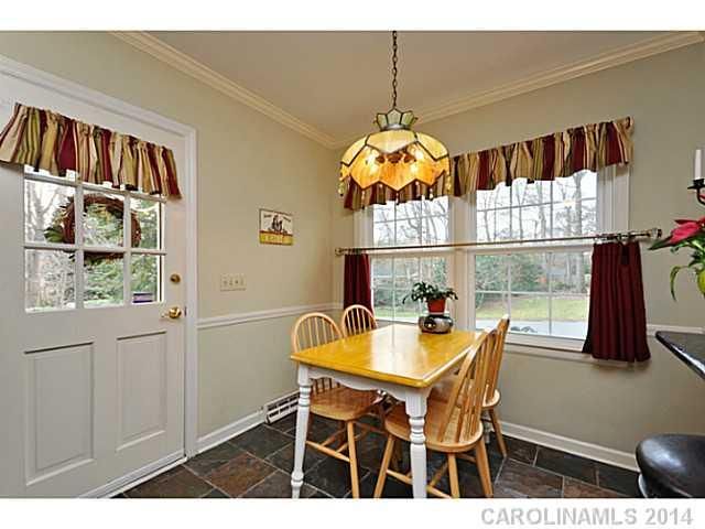 6400 Ilex Ct, Charlotte, NC 28211