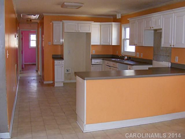 392 Carson Dr, Gastonia, NC 28052