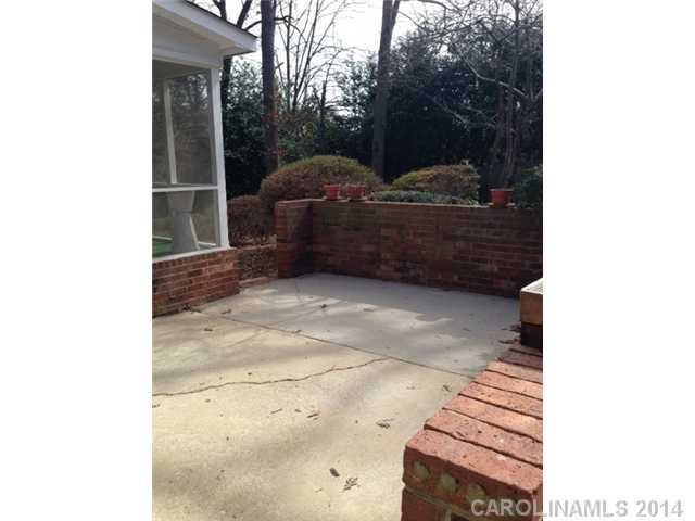 3810 Smooth Rock Ct, Charlotte, NC 28210