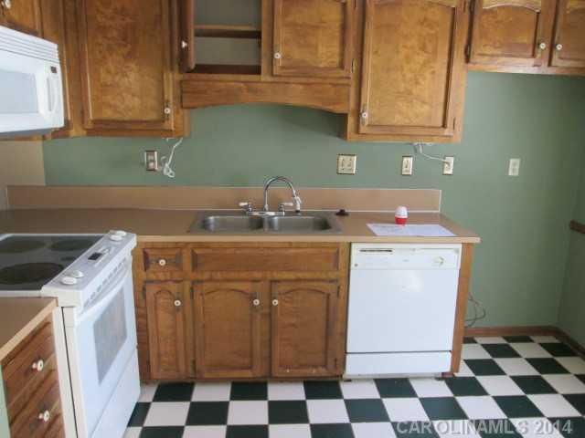 1541 S Point Rd #16, Belmont, NC 28012