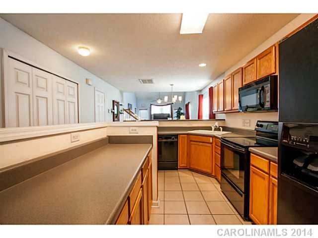 135 Arlington Downs Blvd #135, Matthews, NC 28104