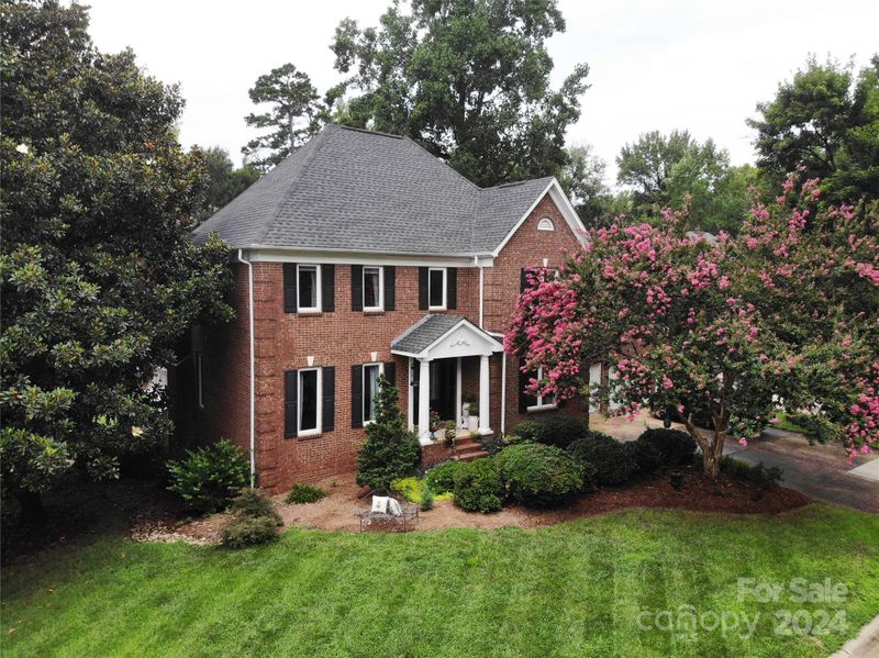 8705 Piccone Brook Ln, Charlotte, NC 28216
