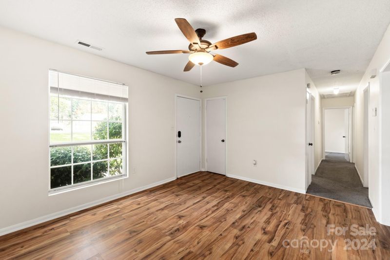 1140 Milan Rd, Charlotte, NC 28216