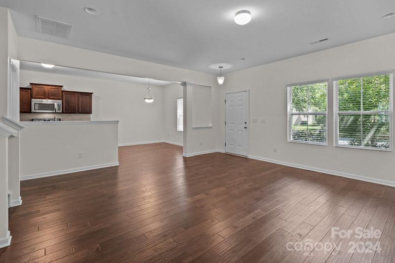 9855 Hanberry Blvd, Charlotte, NC 28213