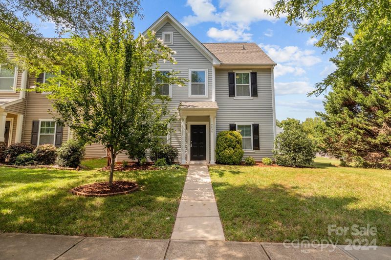 9855 Hanberry Blvd, Charlotte, NC 28213