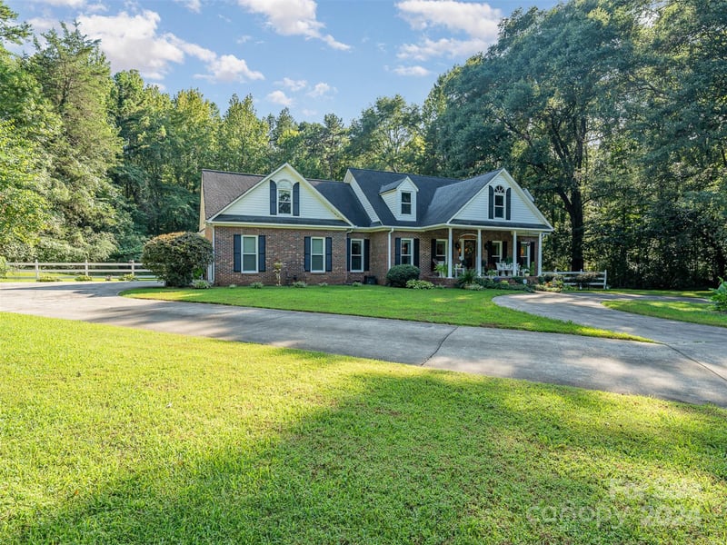 10227 Mount Holly Rd, Charlotte, NC 28214